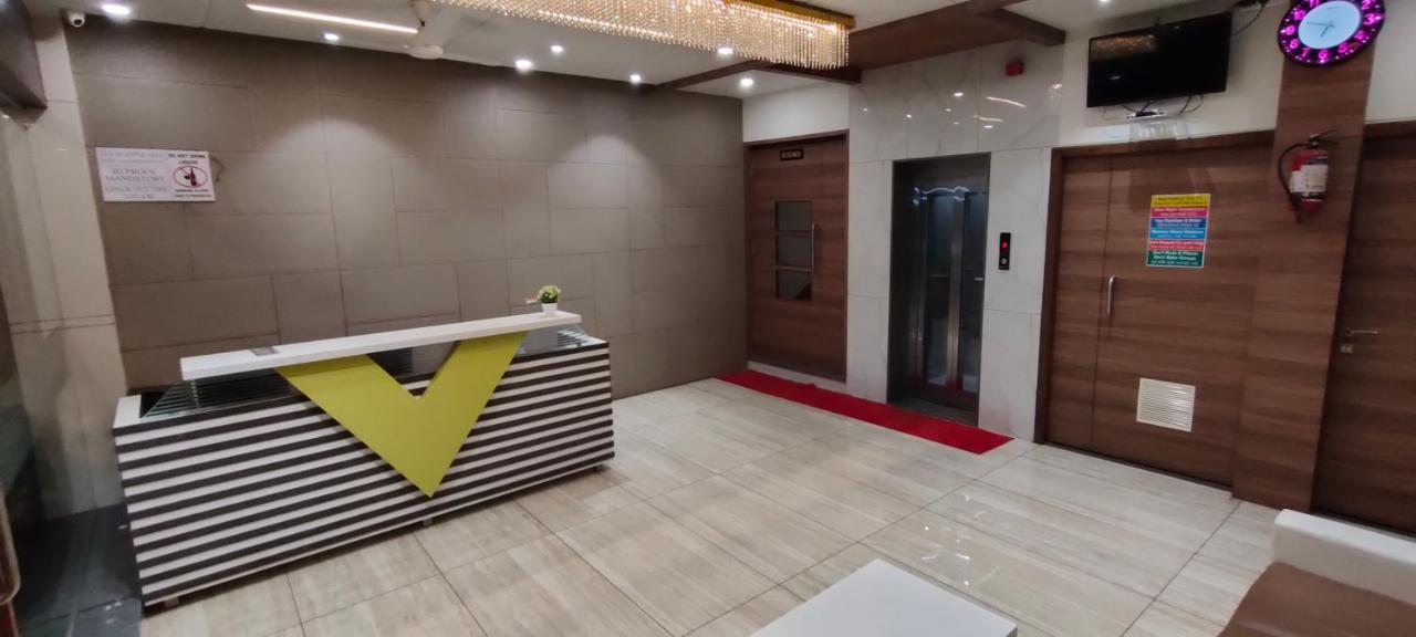 Hotel Viram Pārdi Exteriör bild